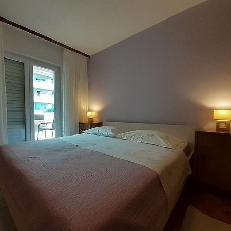 Omis Apartmani Mouse Kamer foto