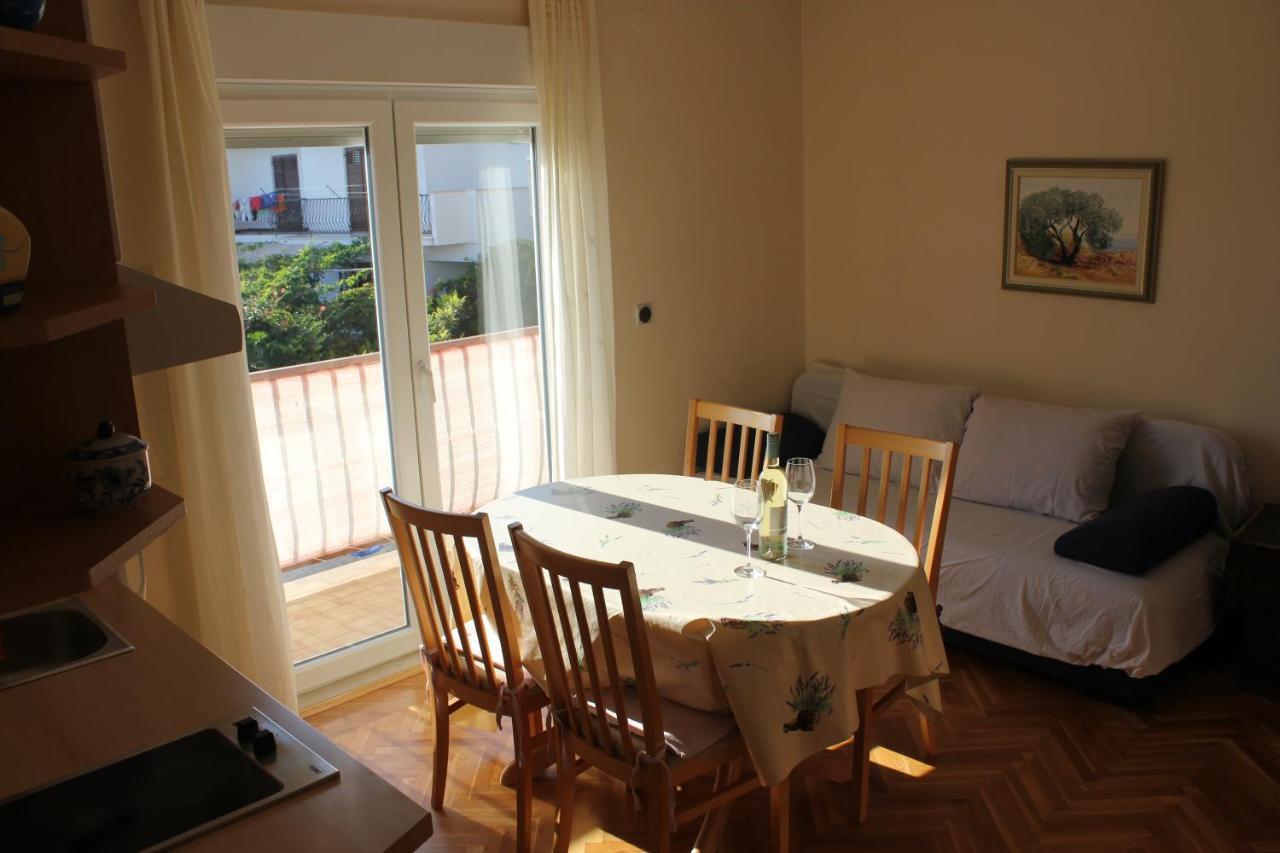 Omis Apartmani Mouse Buitenkant foto