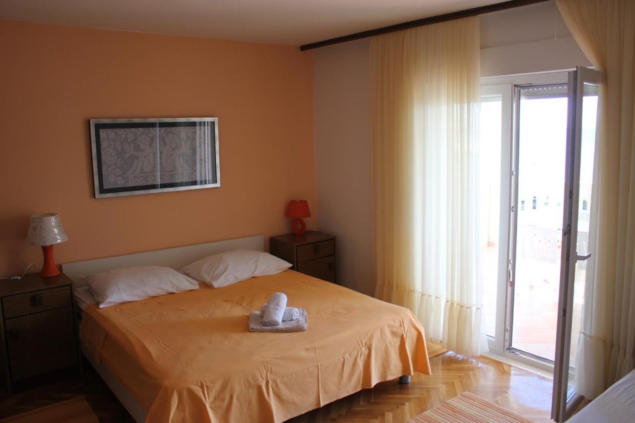 Omis Apartmani Mouse Buitenkant foto