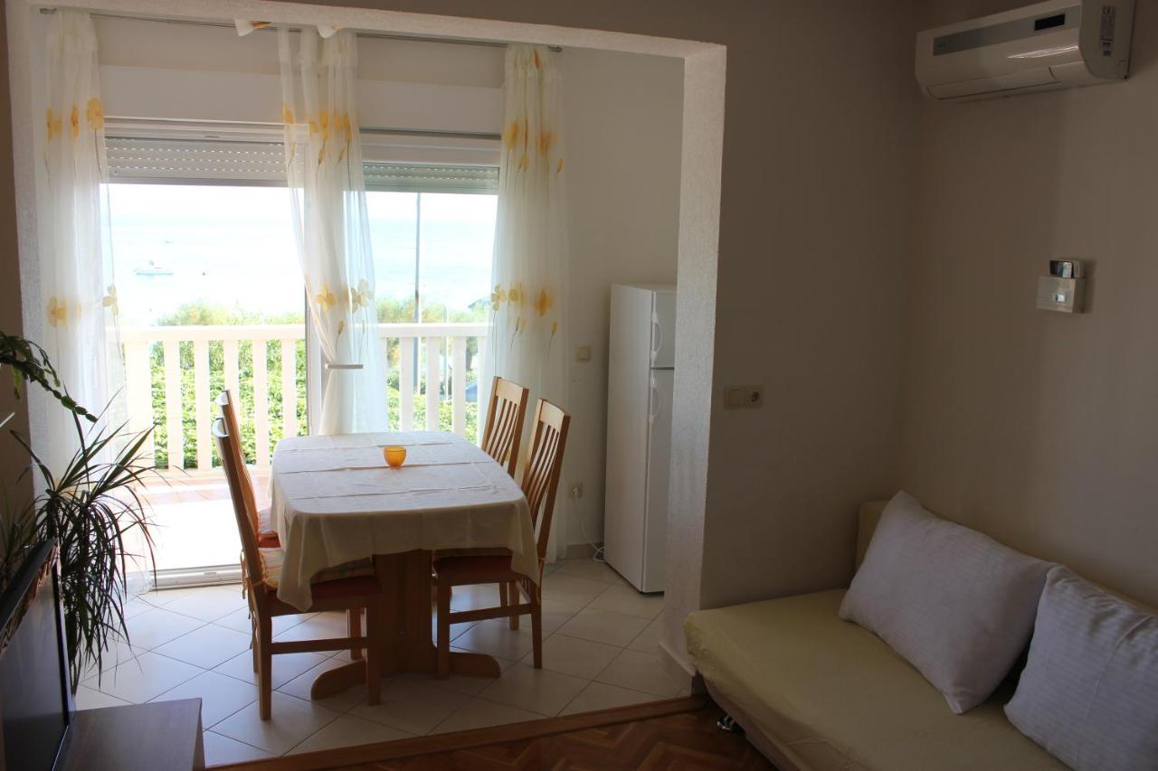 Omis Apartmani Mouse Buitenkant foto