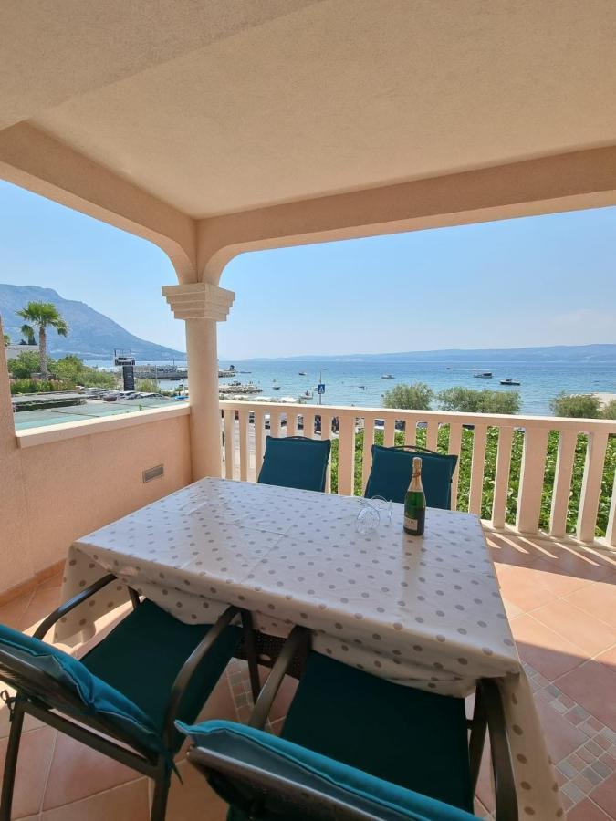 Omis Apartmani Mouse Buitenkant foto